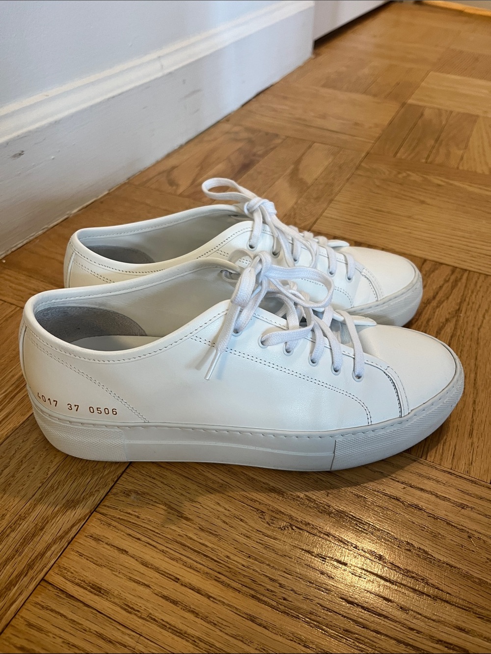 Brand new common projects- worn twice